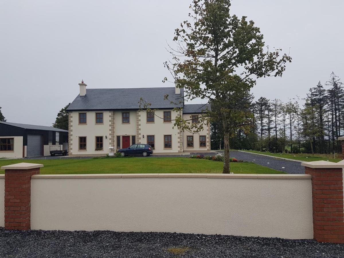 The Farmhouse Accomodation Claremorris Εξωτερικό φωτογραφία